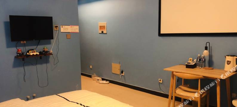 邢台蜜刻时光主题公寓(11号店)图片