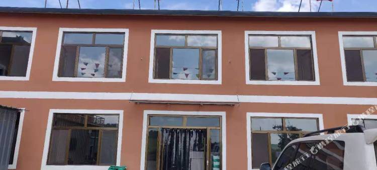 天北部落山庄(朵兰汗城店)图片