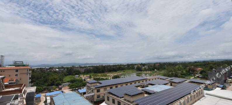 东兴鑫昌大酒店(万尾金滩店)图片