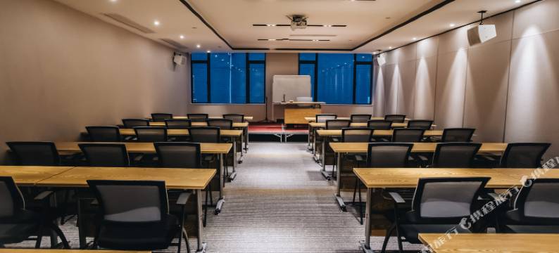 万事达酒店(广州东站天平架地铁站店)图片