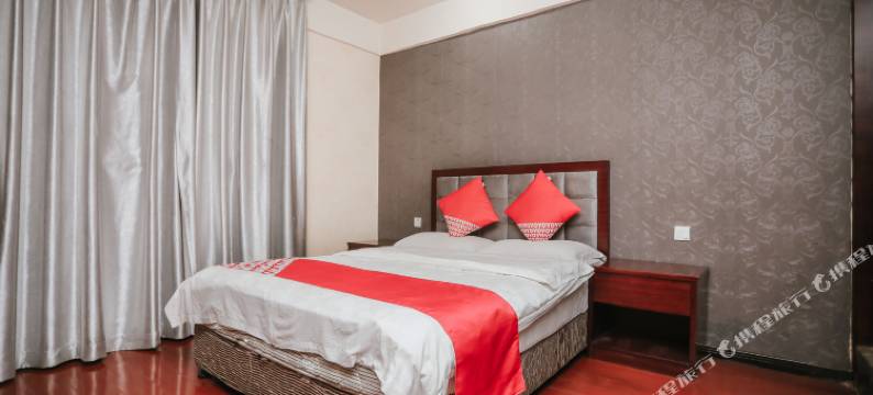 OYO洪都快捷酒店(滕州汽车总站嘉誉商贸城店)图片