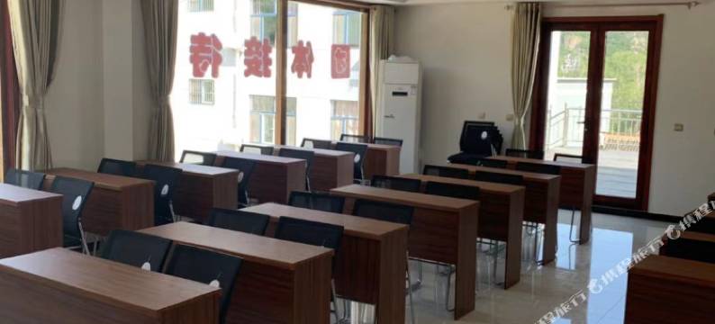国华假日酒店(太行水镇店)图片