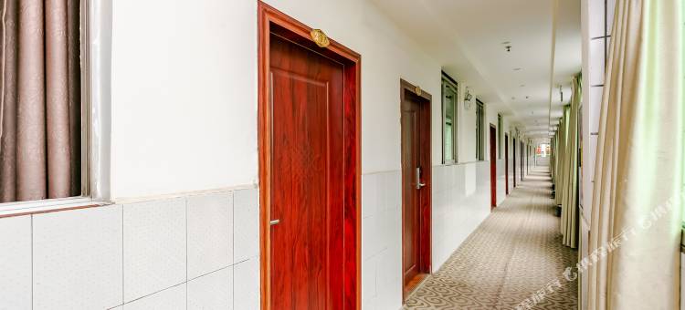 OYO达州巴山红快捷酒店图片