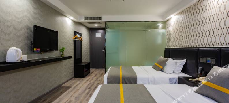 轻住联盟·博涛大酒店(武汉九全嘉国际广场江夏一中店)图片