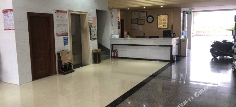 平南隆达商务酒店图片