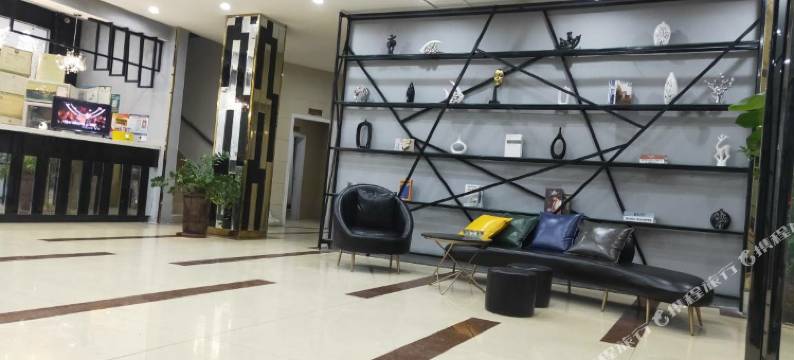 定安V8时尚酒店(定安汽车站店)图片