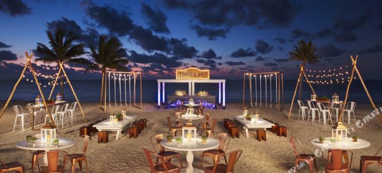 绝美坎昆海滨全包式度假村及水疗中心 - 限成人入住(Breathless Riviera Cancun Resort & Spa-All Inc.-Adults Only)图片