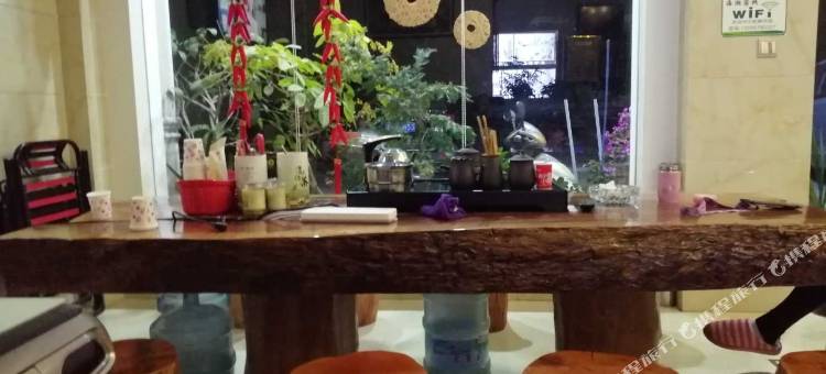 抚仙湖海潮客栈(孤山风景区店)图片