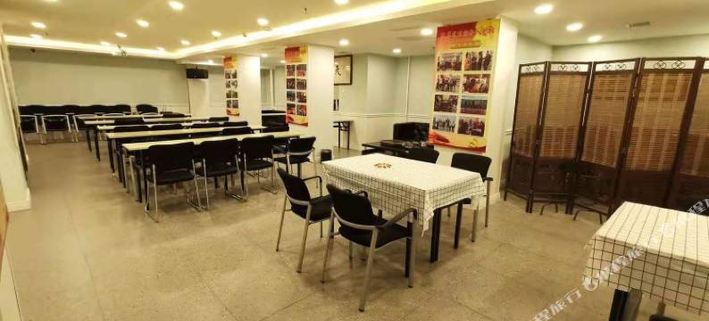 健龙艺术家宾馆(哈尔滨工程大学店)图片