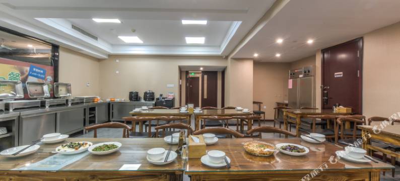 靖江大酒店(杭州萧山机场永盛路地铁站店)图片