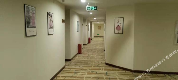 派柏云酒店(沈阳202医院南市场地铁站店)图片