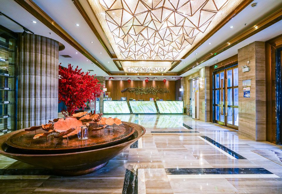 Carnival Fashion HotelHotel Overview