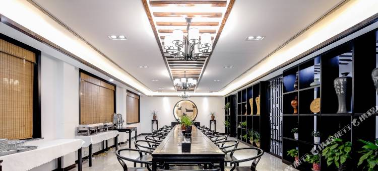 微泮·富春山居茗宿(宜兴张公洞景区店)图片