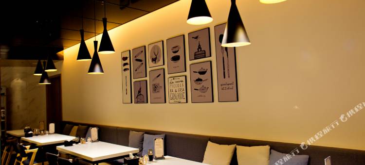 晨曦酒店(曹魏古城胖东来生活广场店)图片