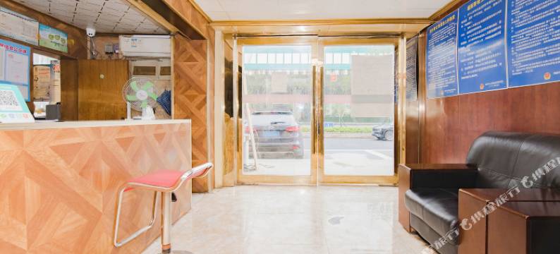 南京彭玉华精品宾馆(东南大学成贤学院泰山新村地铁站店)图片