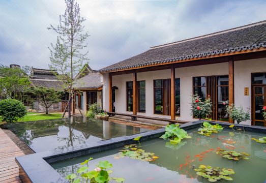 Yingchunli HostelHotel Overview