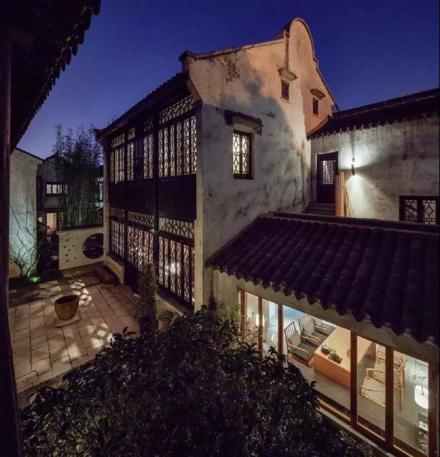 Uin Oriental HotelOver view