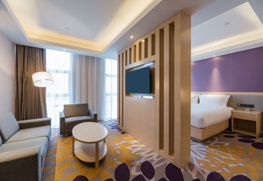 Lifeng Hotel (Nanjing Dongshan Headquarters Park Zhongcai Logistics Store)Hotel Overview