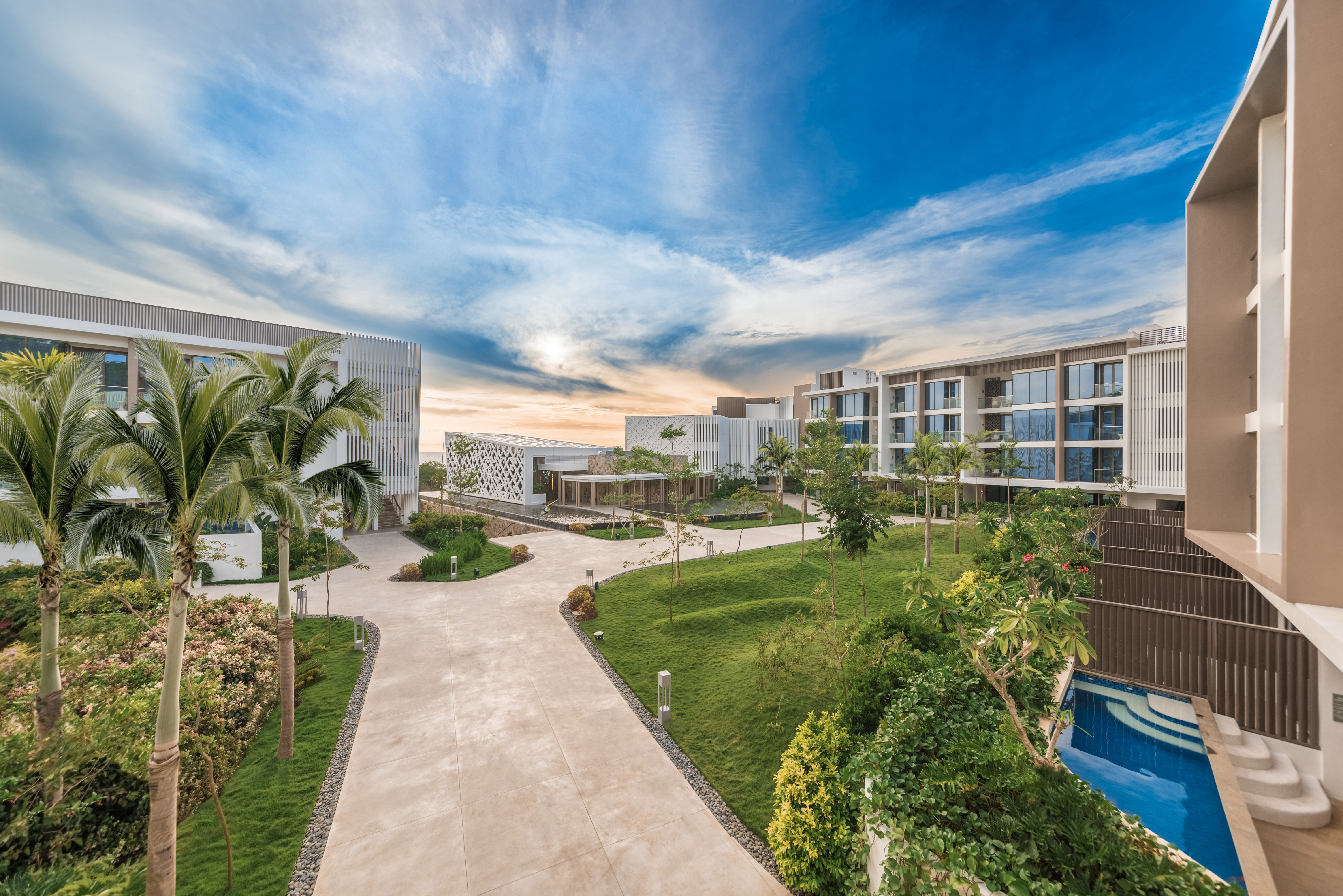 Crimson Resort and Spa Boracay Over view
