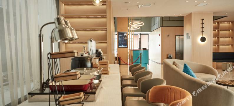 武汉碧朗·家酒店(金融港北地铁站店)图片