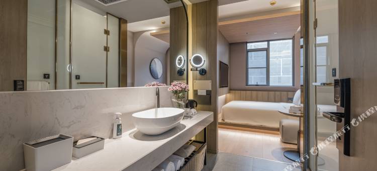 上海世博中心耀华路亚朵酒店图片