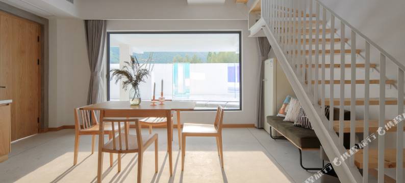 莫干山原舍·怀谷私汤溯溪民宿(野邻花园营地店)图片