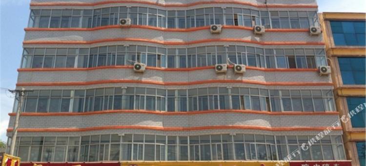 涞源假日酒店图片