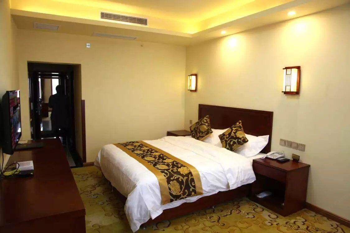 茂县中心大酒店