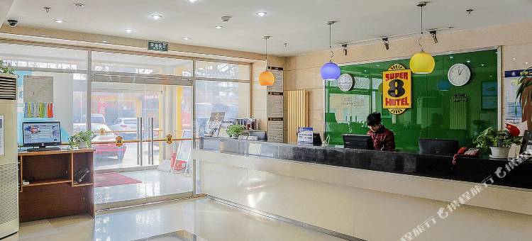 速8酒店(北京十八里店南桥桓兴医院店)图片