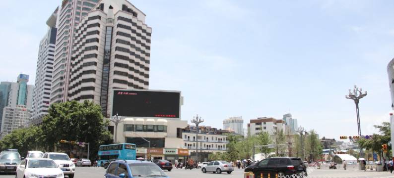 昆明哈特达阵广场酒店(昆明塘子巷地铁站店)图片