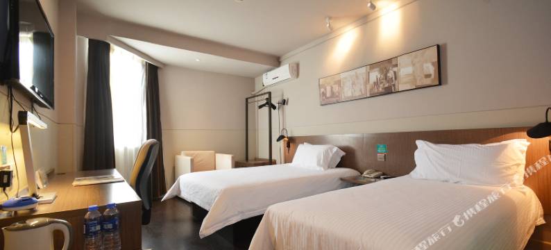 锦江之星品尚(郑州万达广场华山路店)图片