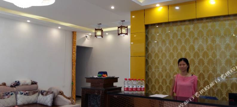 东兴新华越宾馆图片