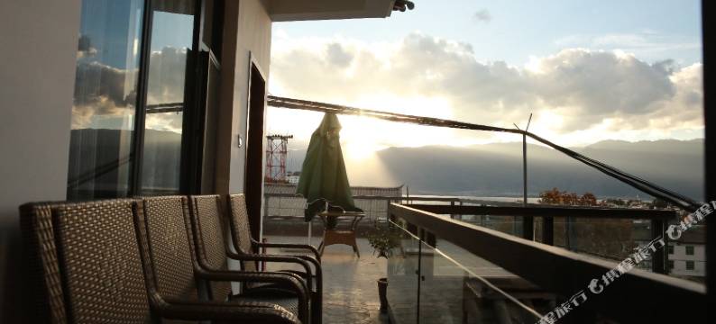 大理半山楼客栈图片