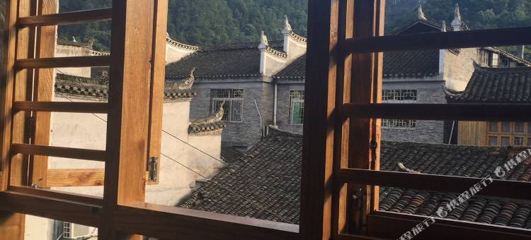 十二间房民宿(凤凰古城店)图片