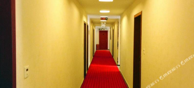 睡吧连锁酒店(深圳龙华地铁站店)图片