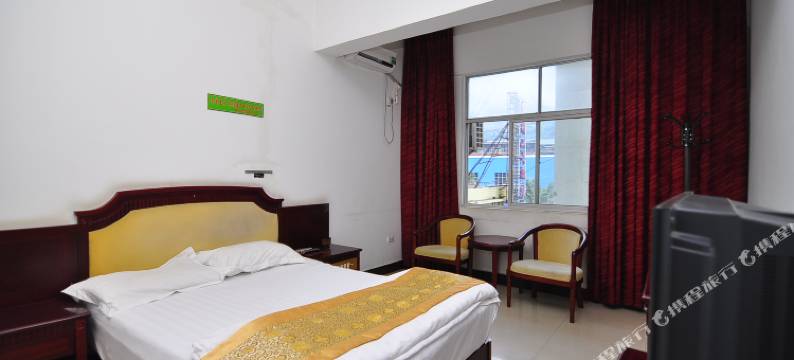 新平嘎洒精工大酒店图片