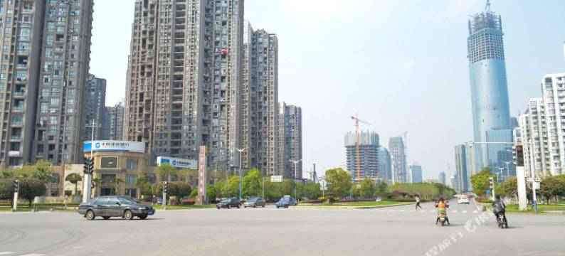 温馨99商务酒店(南昌红谷滩秋水广场店)图片