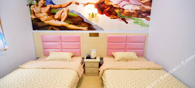 香柰儿酒店(武汉光谷广场地铁站店)图片