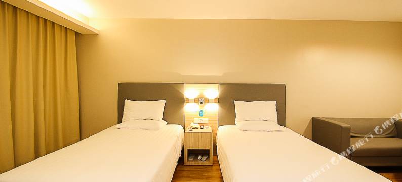 金太阳酒店(琼海步行街店)图片