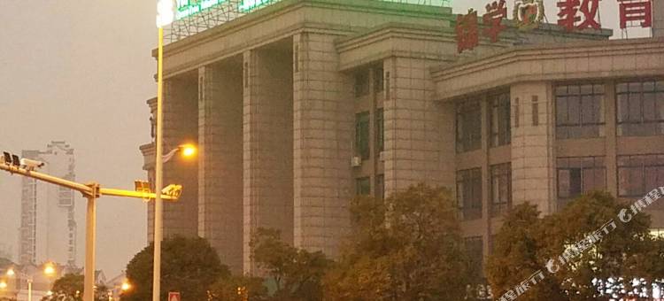 格林联盟酒店(无锡宜兴荆邑中路大润发店)图片