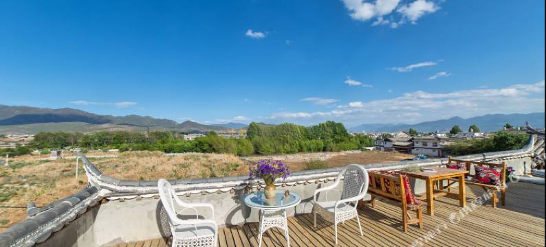 丽江束河古镇蜜语客栈图片