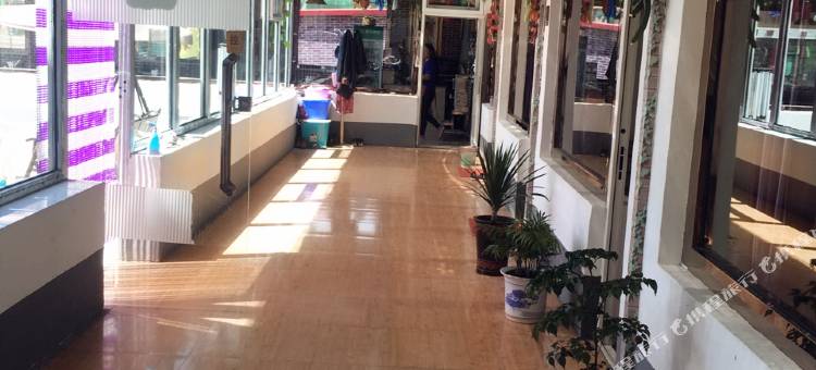 张北草原天路游牧庄园图片