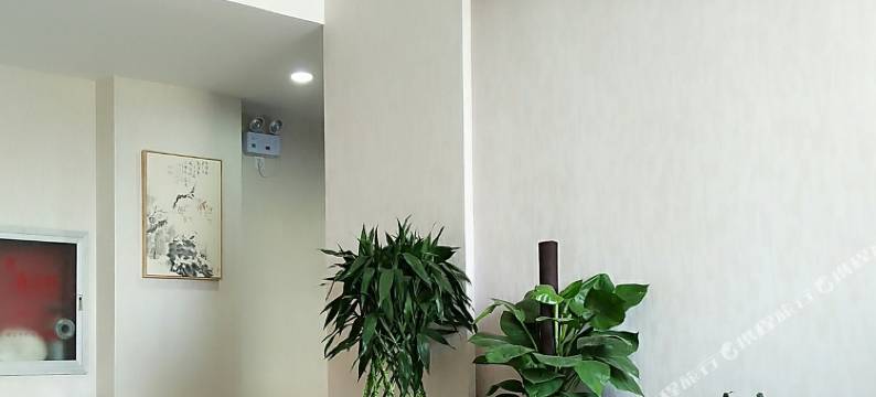 句容名爵酒店图片