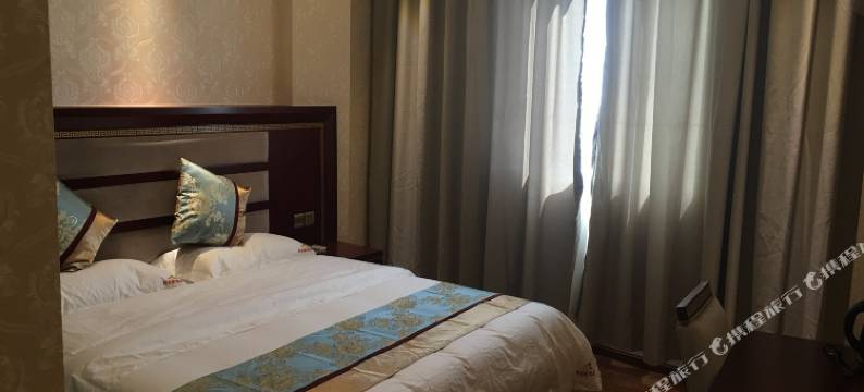 炉霍聚缘民宿图片