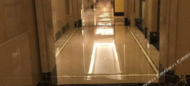 郡特酒店国际公寓(南京金鹰百家湖店)图片