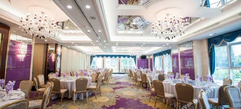 青岛花园大酒店贵宾楼(五四广场小麦岛公园店)图片