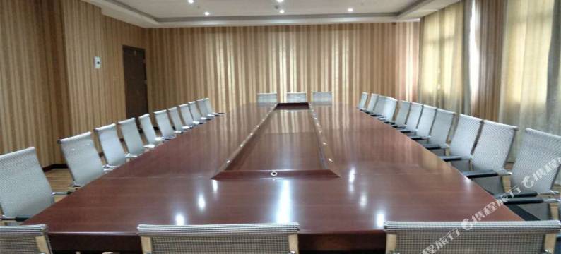 龙里慕缘酒店(龙里小吃街店)图片