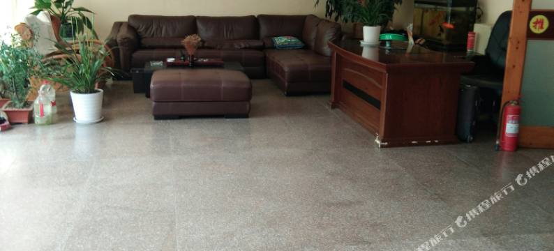 万荣商务宾馆(岚山区万斛路店)图片