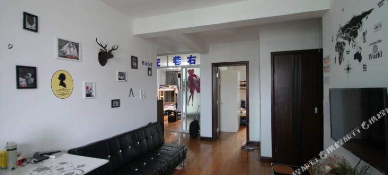 巷左巷右国际青年旅舍(上海北广场店)图片