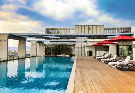 D'Majestic Place by Widebed Hotel Overview